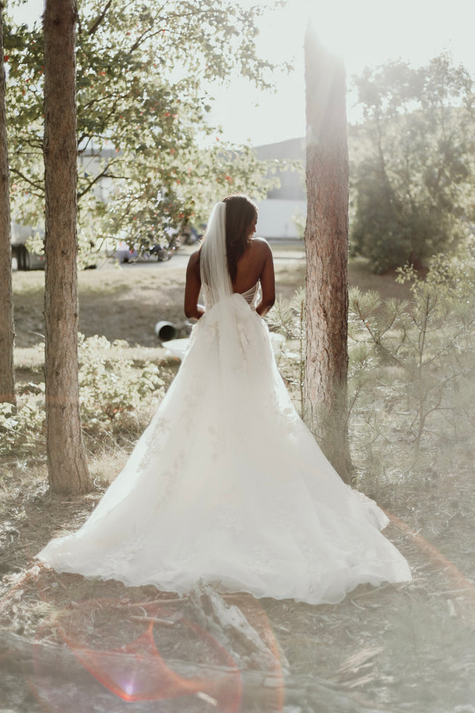 Wedding Dresses| Shop Online Wedding gowns| Wedding gown| affordable Wedding dresses 