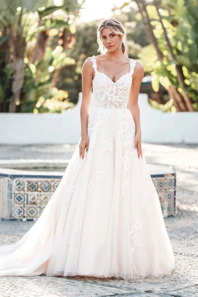 Allure Wedding Dresses R3754 R3754 La Maison Bridal Boutique Ottawa Ontario