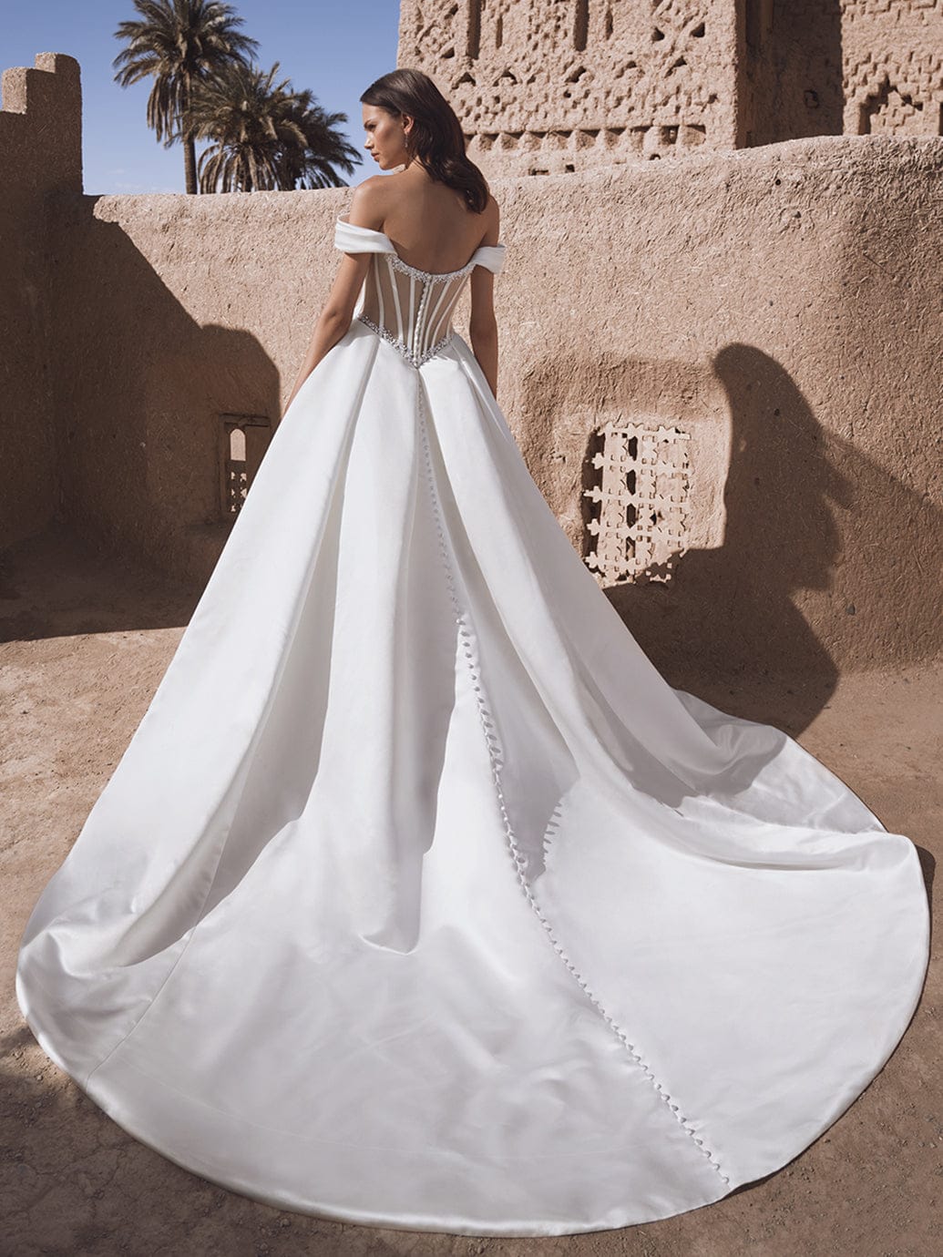 Blue by Enzoani Wedding Dress Temina Temina La Maison Bridal Boutique Ottawa Ontario