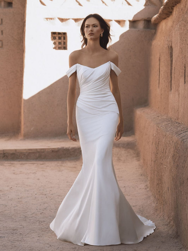 Blue by Enzoani Wedding Dress Thu Thu La Maison Bridal Boutique Ottawa Ontario