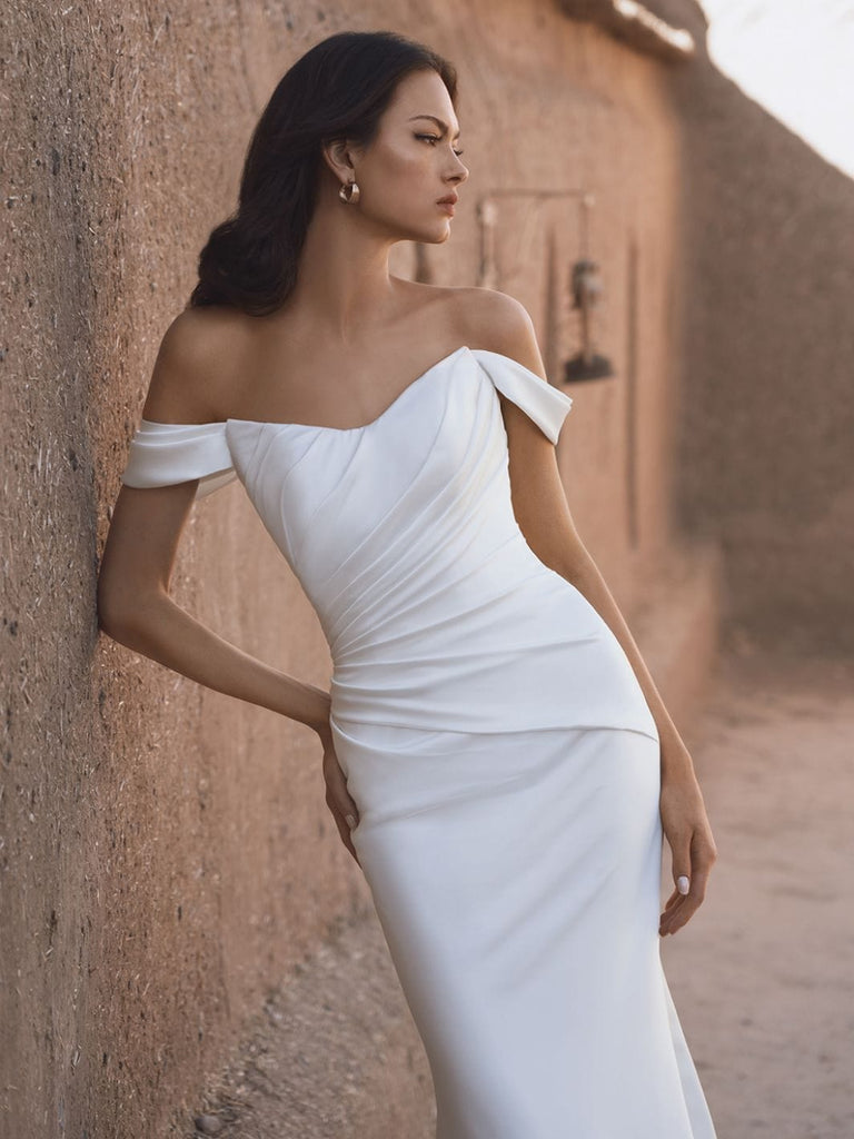 Blue by Enzoani Wedding Dress Thu Thu La Maison Bridal Boutique Ottawa Ontario