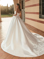 Blue by Enzoani Wedding Dress Ulani Ulani La Maison Bridal Boutique Ottawa Ontario