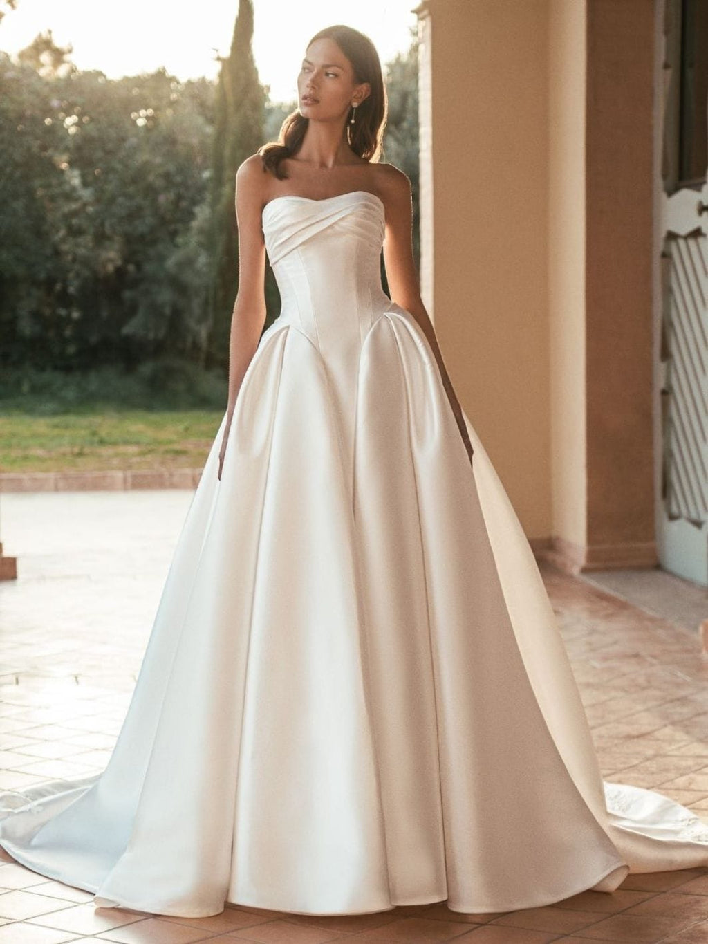 Blue by Enzoani Wedding Dress Ulani Ulani La Maison Bridal Boutique Ottawa Ontario