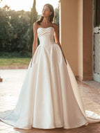 Blue by Enzoani Wedding Dress Ulani Ulani La Maison Bridal Boutique Ottawa Ontario
