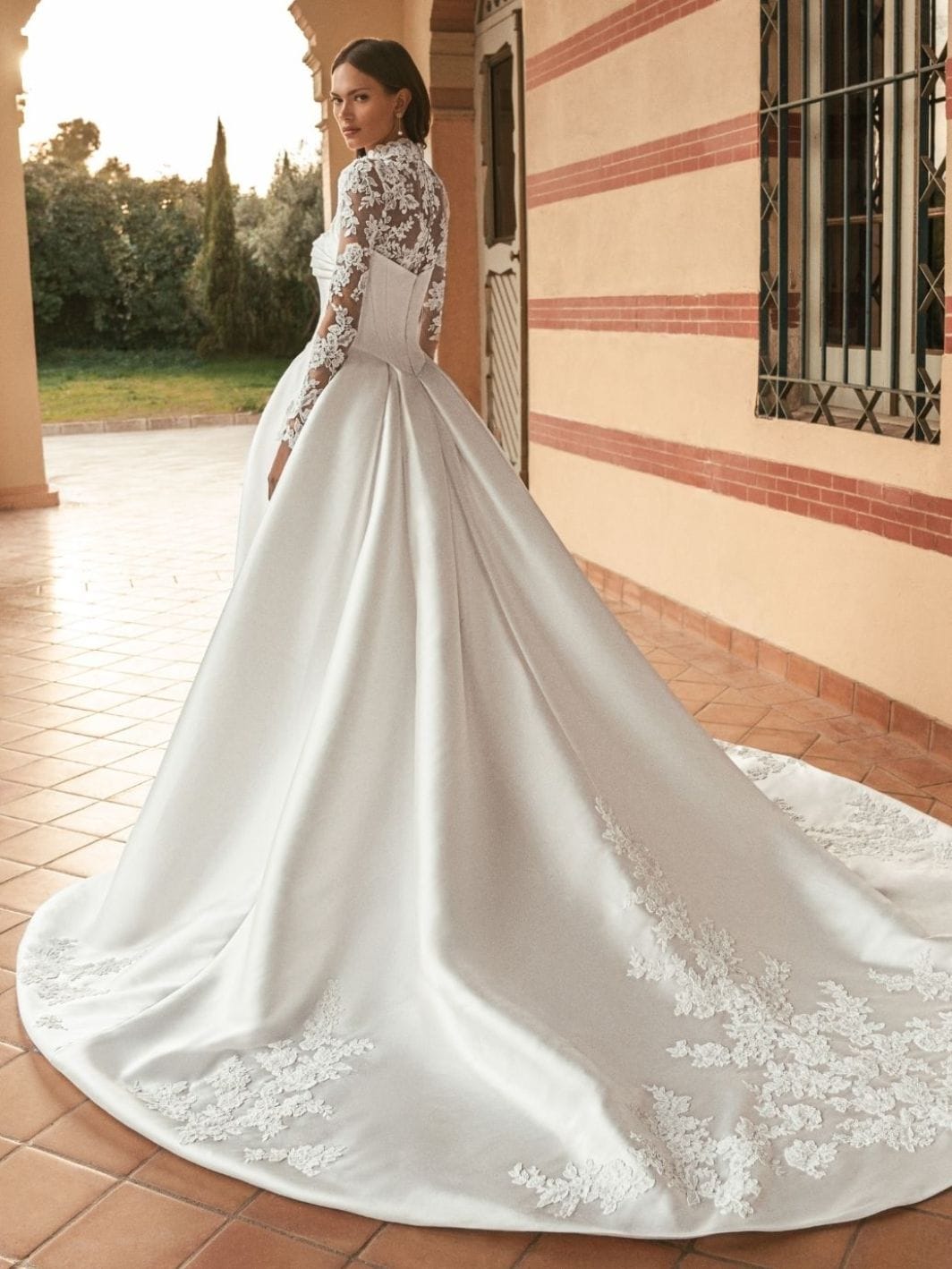 Blue by Enzoani Wedding Dress Ulani Ulani La Maison Bridal Boutique Ottawa Ontario