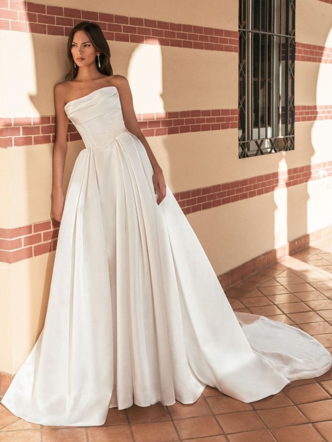 Blue by Enzoani Wedding Dress Usola Usola La Maison Bridal Boutique Ottawa Ontario