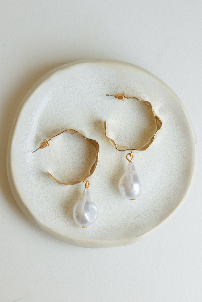 Chic Bridals Bridal Earrings CBA2008 CBA2008 La Maison Bridal Boutique Ottawa Ontario