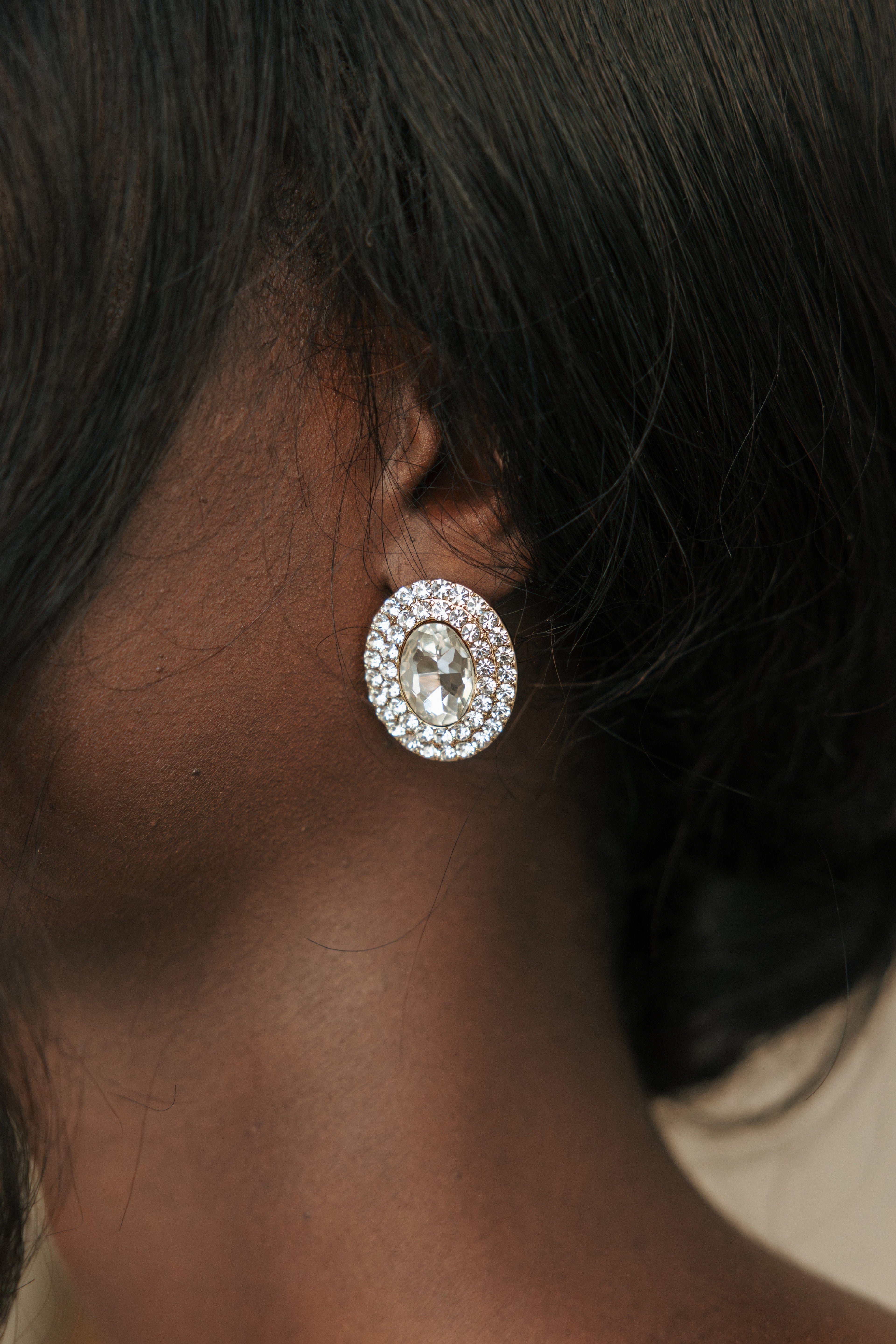 Chic Bridals Bridal Earrings EA-012 EA-012 La Maison Bridal Boutique Ottawa Ontario