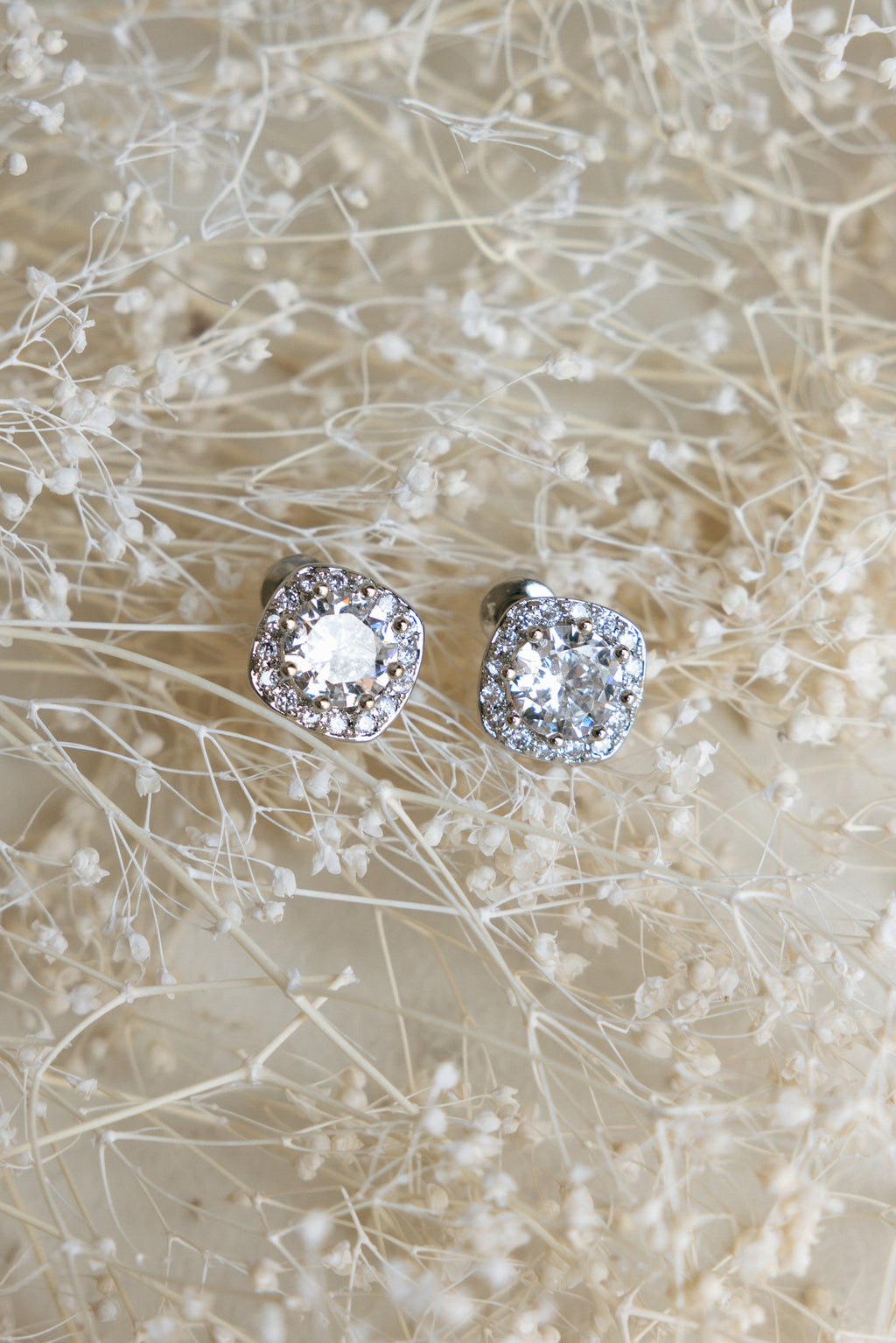 Chic Bridals Bridal Earrings EA-017 EA-017 La Maison Bridal Boutique Ottawa Ontario