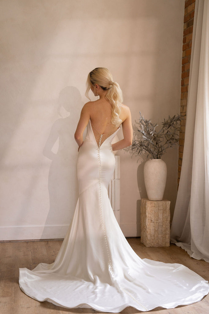 Chic Bridals Wedding Dress Fenix La Maison Bridal Boutique Ottawa Ontario