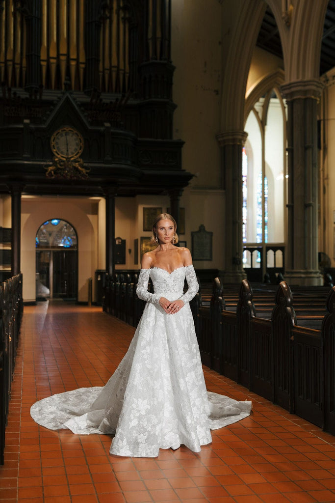 Chic Bridals Wedding Dress Fia La Maison Bridal Boutique Ottawa Ontario