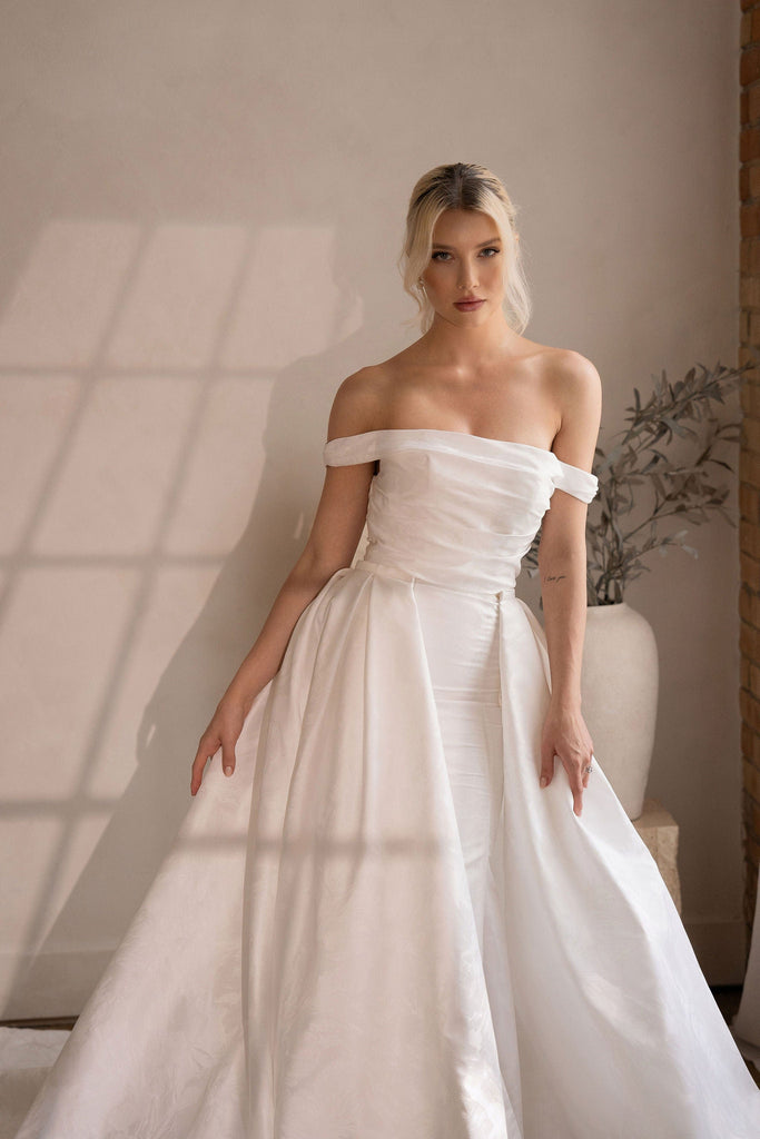 Chic Bridals Wedding Dress Finley La Maison Bridal Boutique Ottawa Ontario