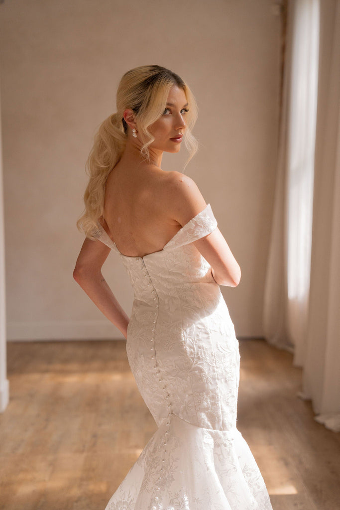 Chic Bridals Wedding Dress Frankie La Maison Bridal Boutique Ottawa Ontario