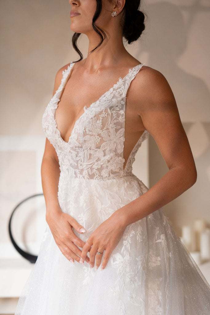 Chic Bridals Wedding Dress Frida La Maison Bridal Boutique Ottawa Ontario