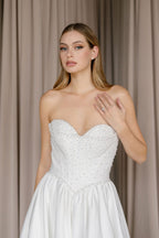 Chic Bridals Wedding Dress Gabby Gabby La Maison Bridal Boutique Ottawa Ontario