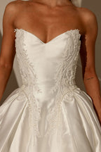 Chic Bridals Wedding Dress Gaelle Gaelle La Maison Bridal Boutique Ottawa Ontario