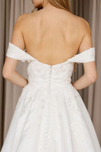 Chic Bridals Wedding Dress Gala Gala La Maison Bridal Boutique Ottawa Ontario