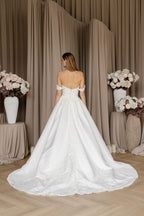 Chic Bridals Wedding Dress Gala Gala La Maison Bridal Boutique Ottawa Ontario