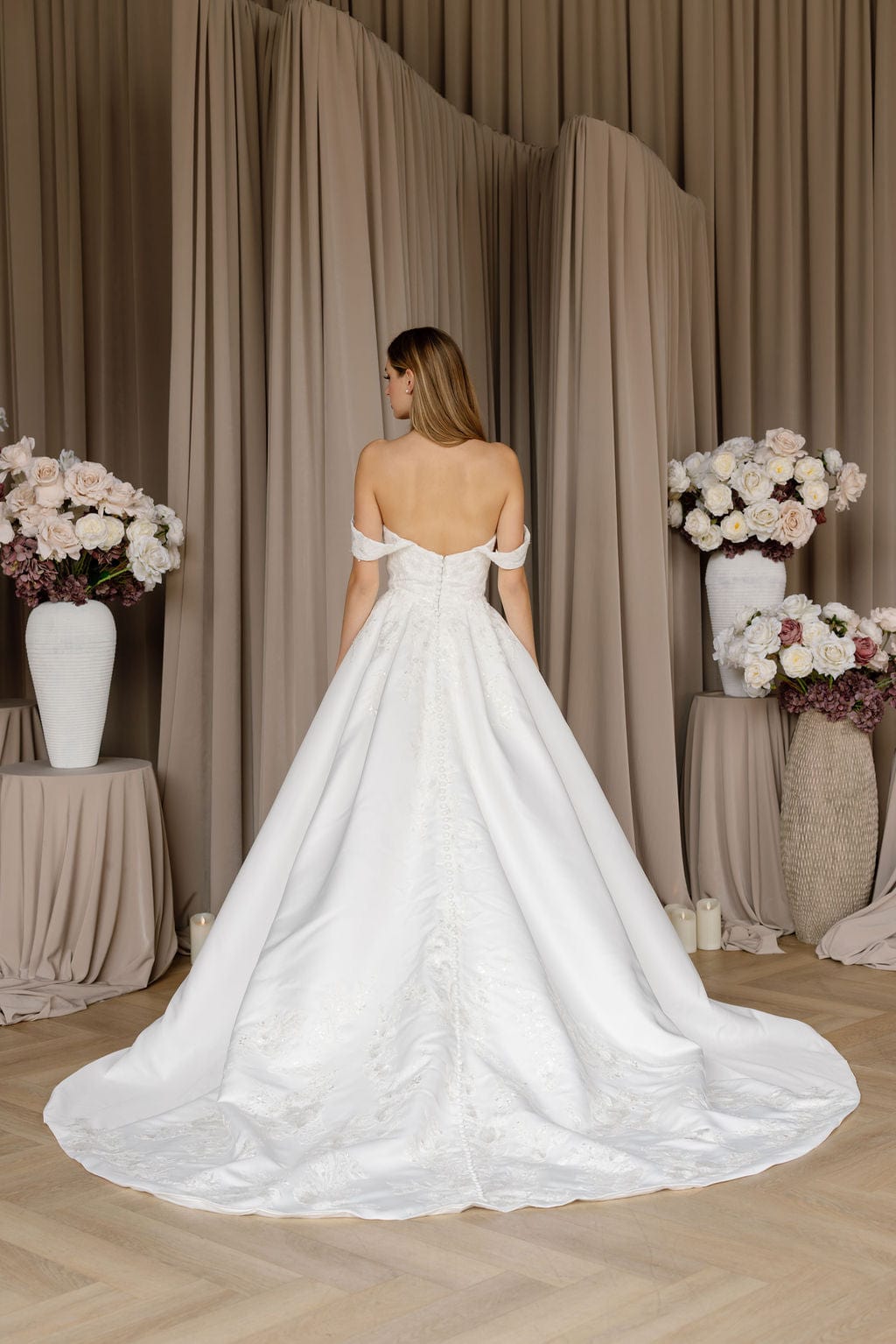 Chic Bridals Wedding Dress Gala Gala La Maison Bridal Boutique Ottawa Ontario