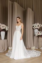 Chic Bridals Wedding Dress Garnet Garnet La Maison Bridal Boutique Ottawa Ontario