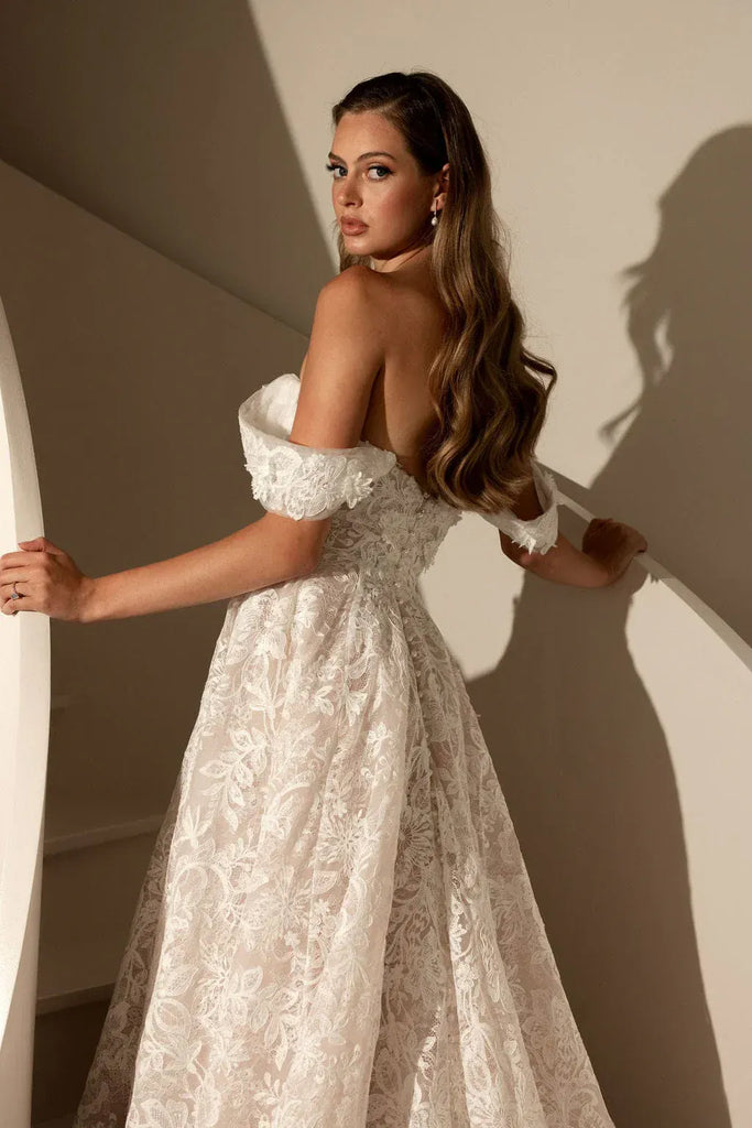 Chic Bridals Wedding Dress Gem Gem La Maison Bridal Boutique Ottawa Ontario