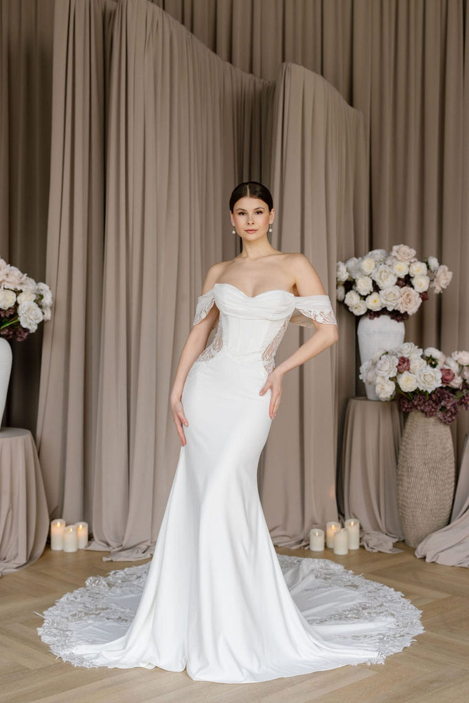 Chic Bridals Wedding Dress Genevieve Genevieve La Maison Bridal Boutique Ottawa Ontario
