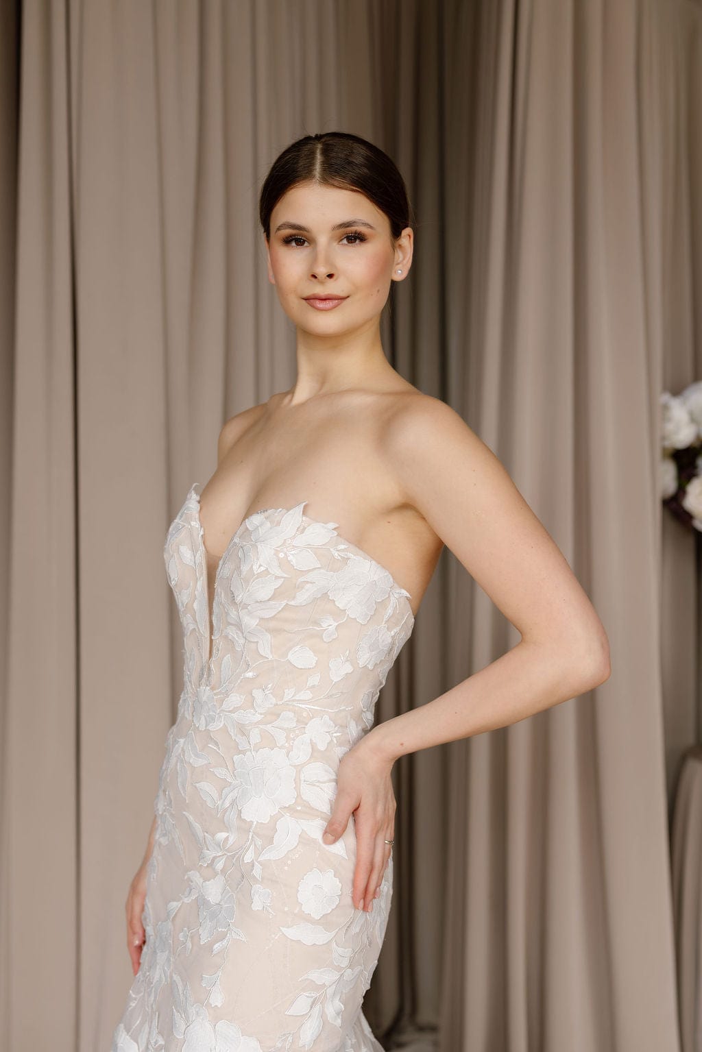 Chic Bridals Wedding Dress Geranium Geranium La Maison Bridal Boutique Ottawa Ontario