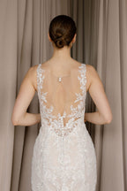 Chic Bridals Wedding Dress Gillian Gillian La Maison Bridal Boutique Ottawa Ontario
