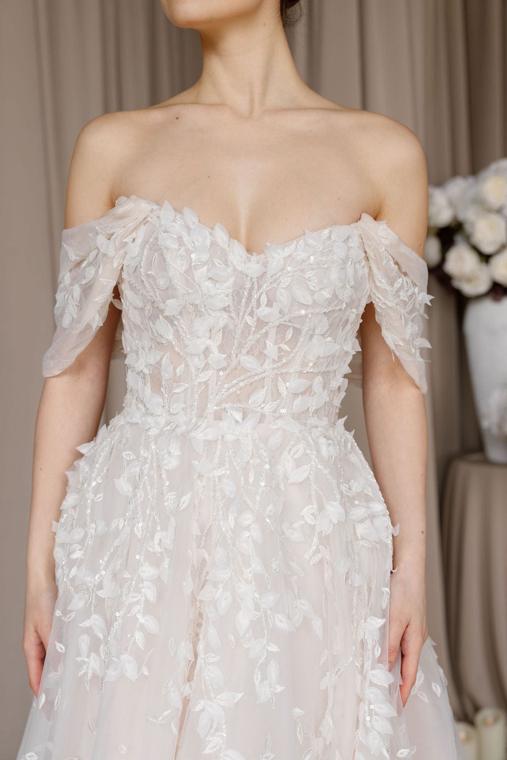 Chic Bridals Wedding Dress Gladiolus Gladiolus La Maison Bridal Boutique Ottawa Ontario