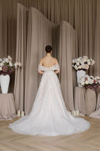 Chic Bridals Wedding Dress Gladiolus Gladiolus La Maison Bridal Boutique Ottawa Ontario