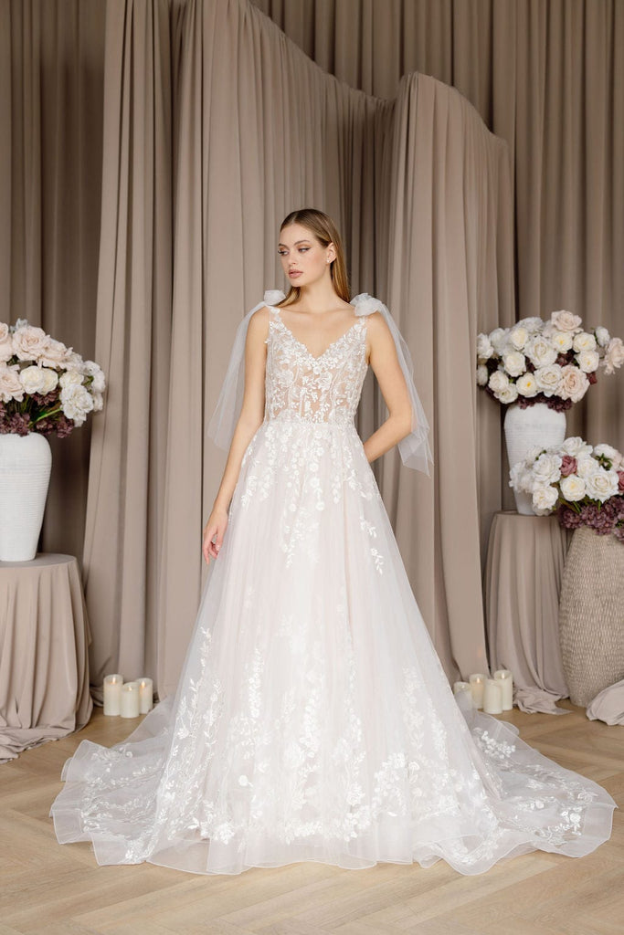 Chic Bridals Wedding Dress Gracie Gracie La Maison Bridal Boutique Ottawa Ontario