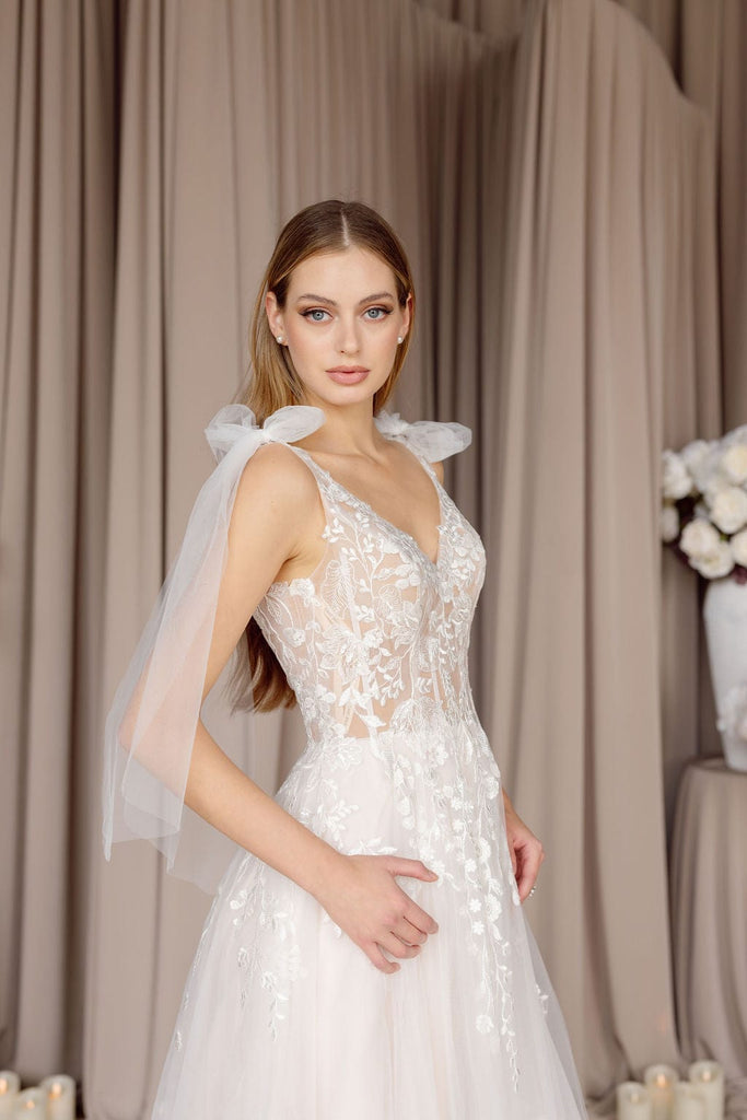 Chic Bridals Wedding Dress Gracie Gracie La Maison Bridal Boutique Ottawa Ontario