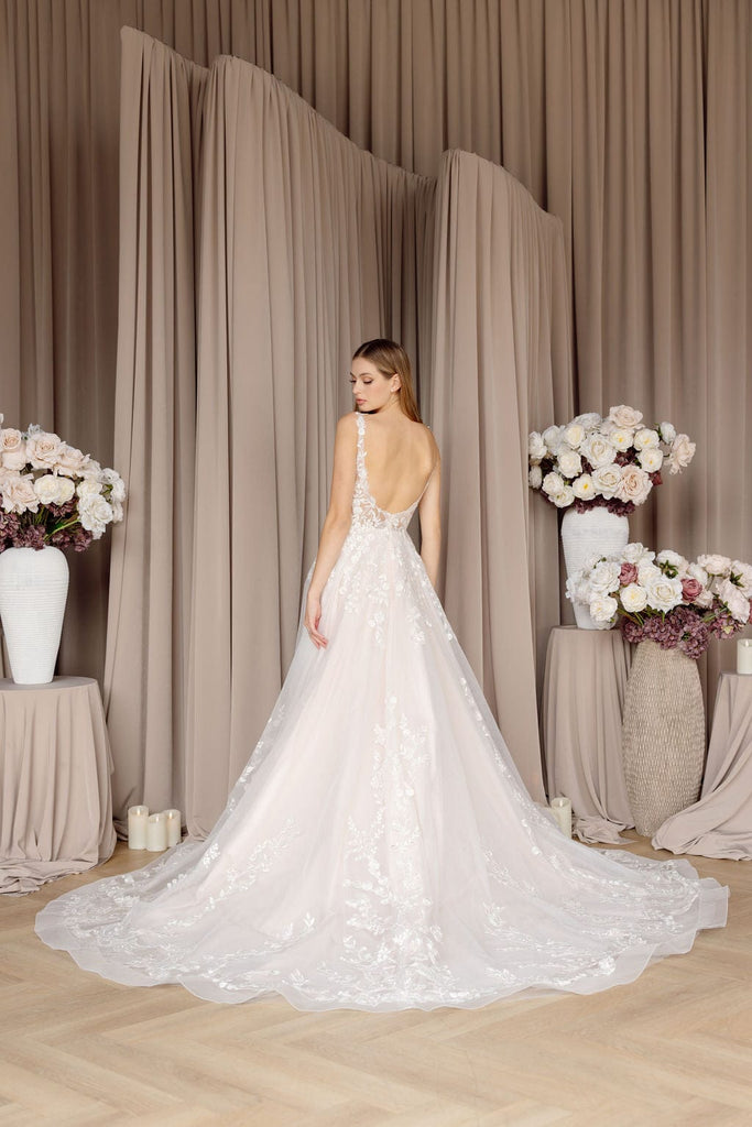 Chic Bridals Wedding Dress Gracie Gracie La Maison Bridal Boutique Ottawa Ontario