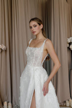 Chic Bridals Wedding Dress Grier Grier La Maison Bridal Boutique Ottawa Ontario