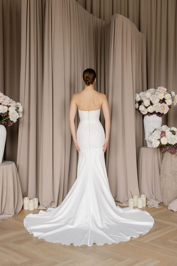 Chic Bridals Wedding Dress Gwen Gwen La Maison Bridal Boutique Ottawa Ontario