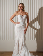 Chic Bridals Wedding Dress Hadriana Hadriana La Maison Bridal Boutique Ottawa Ontario