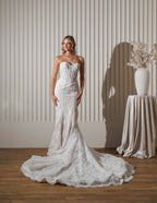 Chic Bridals Wedding Dress Hadriana Hadriana La Maison Bridal Boutique Ottawa Ontario