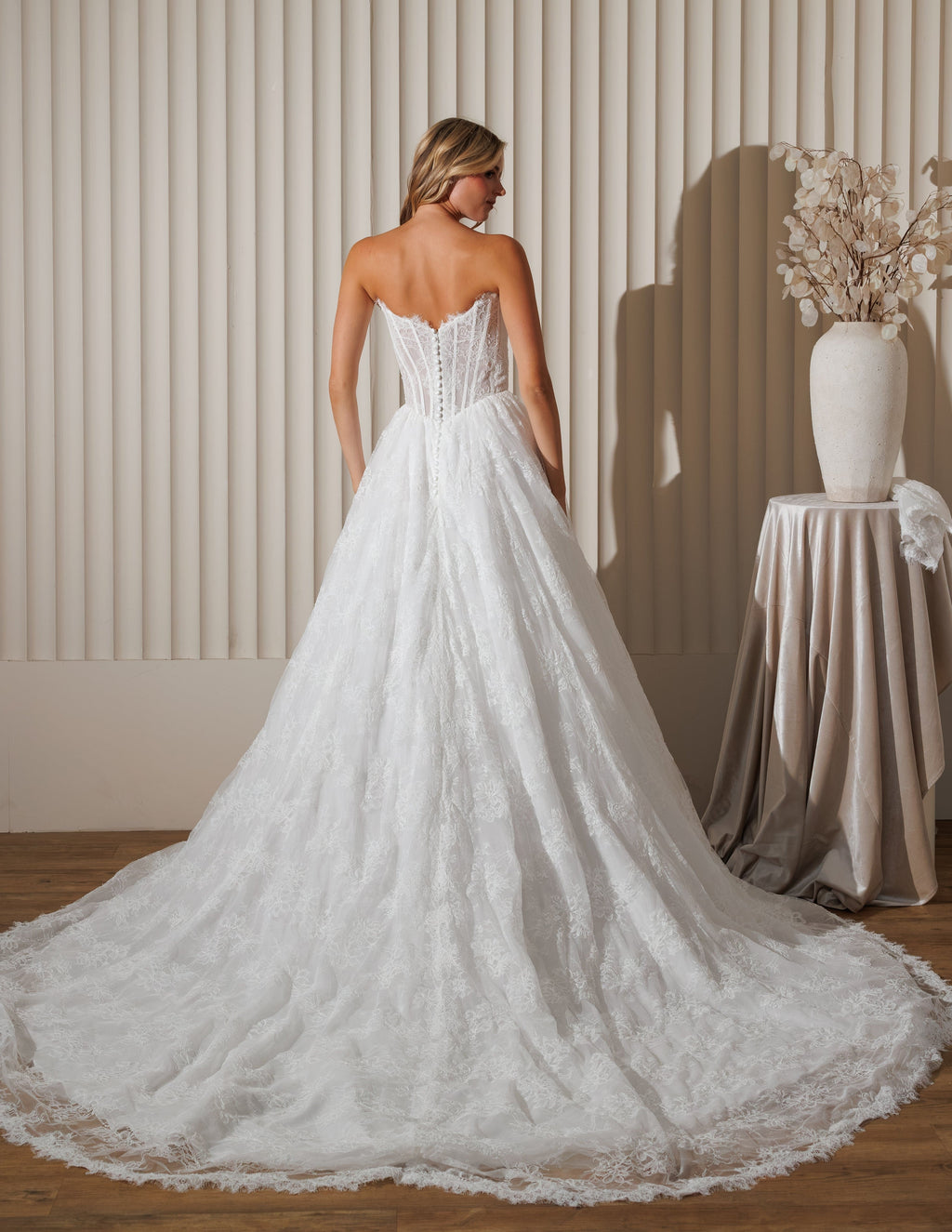 Chic Bridals Wedding Dress Halia Halia La Maison Bridal Boutique Ottawa Ontario