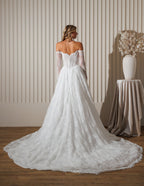 Chic Bridals Wedding Dress Halia Halia La Maison Bridal Boutique Ottawa Ontario