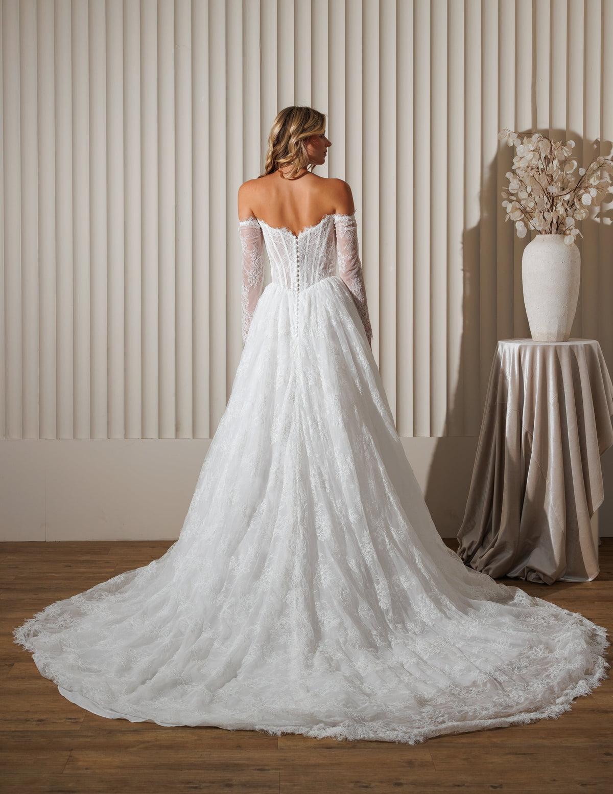 Chic Bridals Wedding Dress Halia Halia La Maison Bridal Boutique Ottawa Ontario