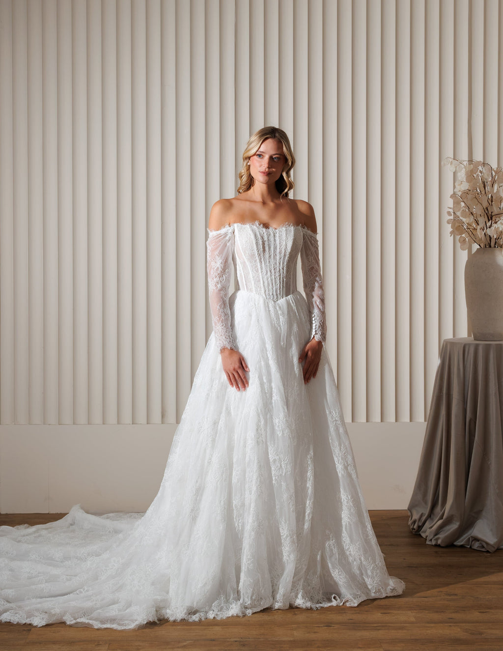 Chic Bridals Wedding Dress Halia Halia La Maison Bridal Boutique Ottawa Ontario