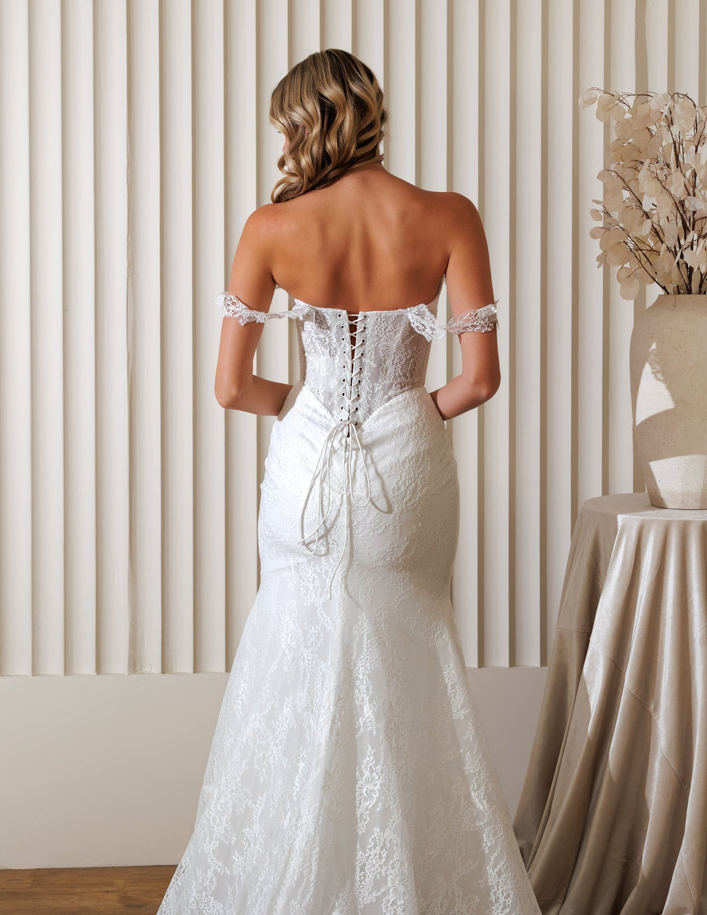 Chic Bridals Wedding Dress Halina Halina La Maison Bridal Boutique Ottawa Ontario