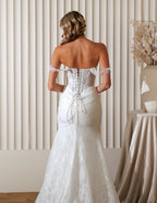 Chic Bridals Wedding Dress Halina Halina La Maison Bridal Boutique Ottawa Ontario