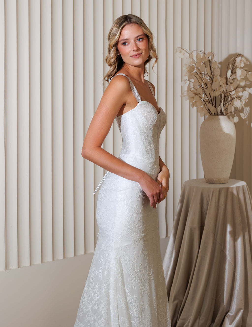 Chic Bridals Wedding Dress Halina Halina La Maison Bridal Boutique Ottawa Ontario