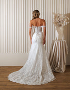 Chic Bridals Wedding Dress Halina Halina La Maison Bridal Boutique Ottawa Ontario