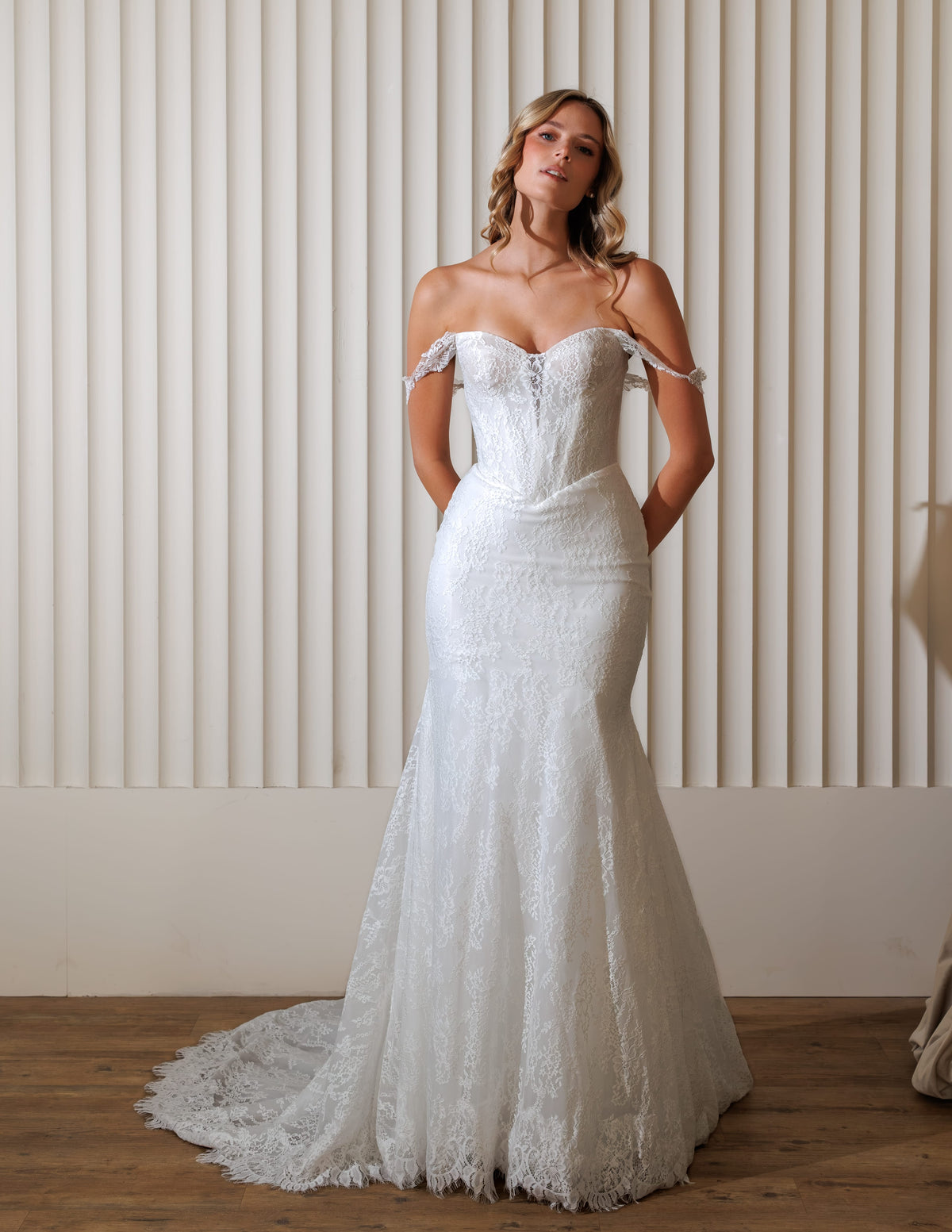 Chic Bridals Wedding Dress Halina Halina La Maison Bridal Boutique Ottawa Ontario