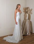 Chic Bridals Wedding Dress Halina Halina La Maison Bridal Boutique Ottawa Ontario
