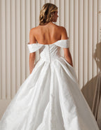Chic Bridals Wedding Dress Hania Hania La Maison Bridal Boutique Ottawa Ontario