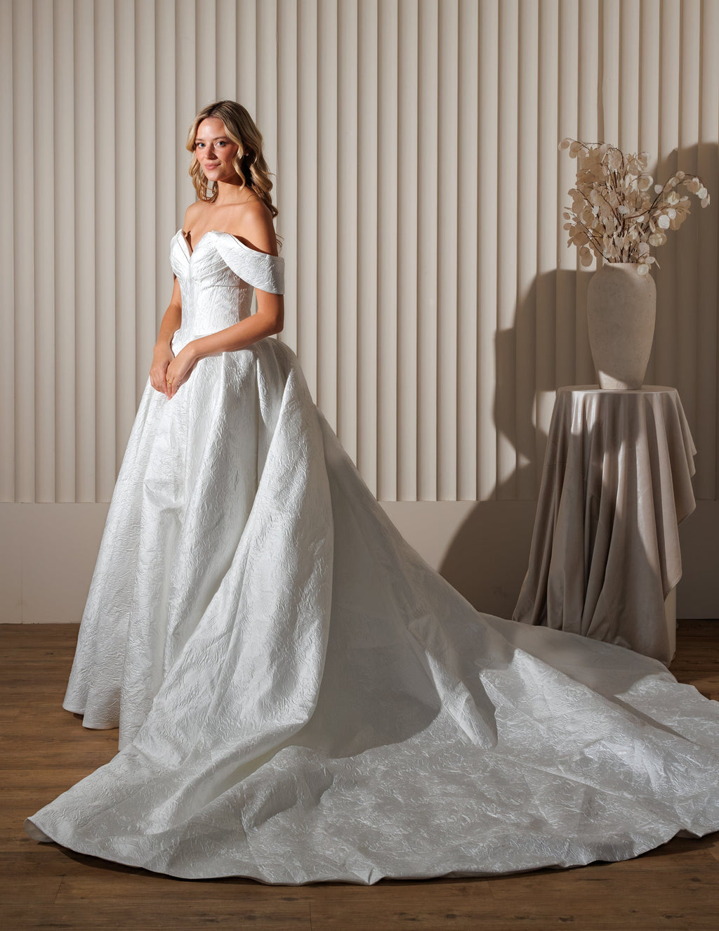 Chic Bridals Wedding Dress Hania Hania La Maison Bridal Boutique Ottawa Ontario