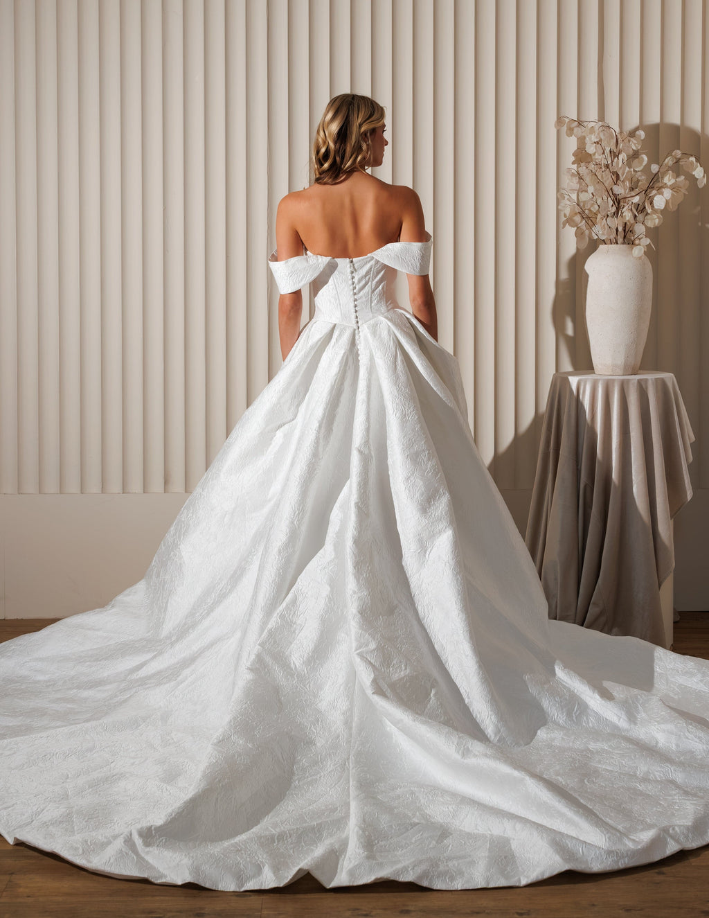Chic Bridals Wedding Dress Hania Hania La Maison Bridal Boutique Ottawa Ontario
